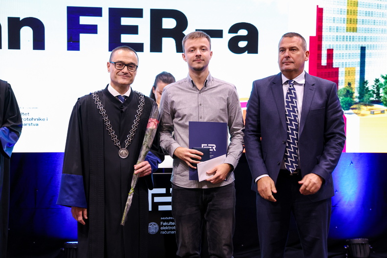 FER070 221124