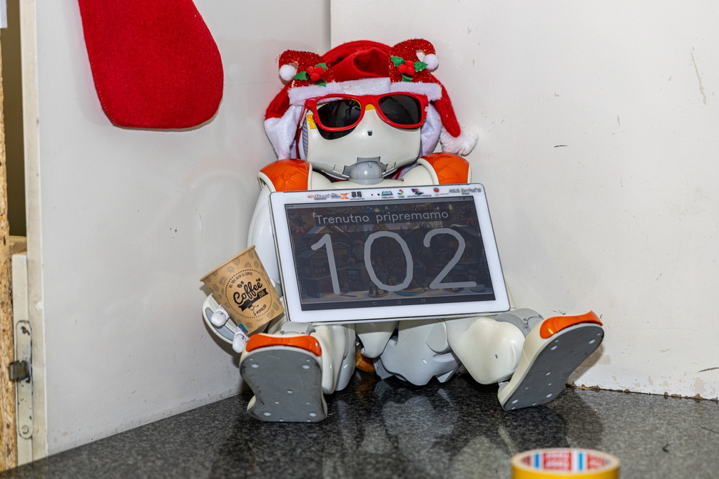 MG 0195