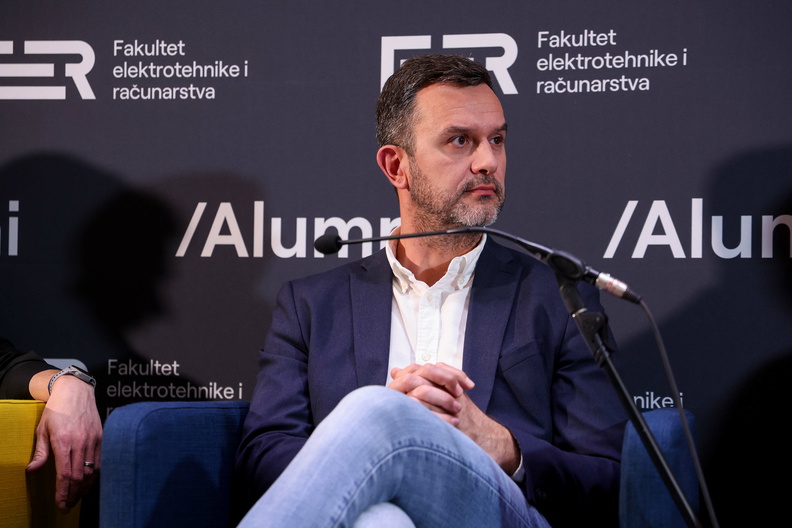 FERConnect095 8425
