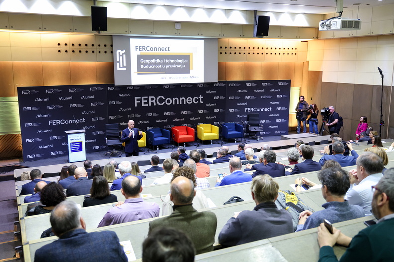 FERConnect037 8425
