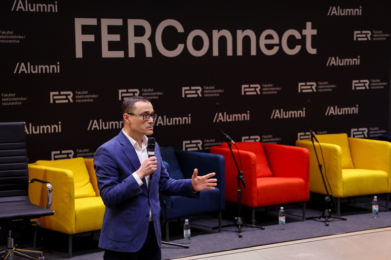 FERConnect041 8425