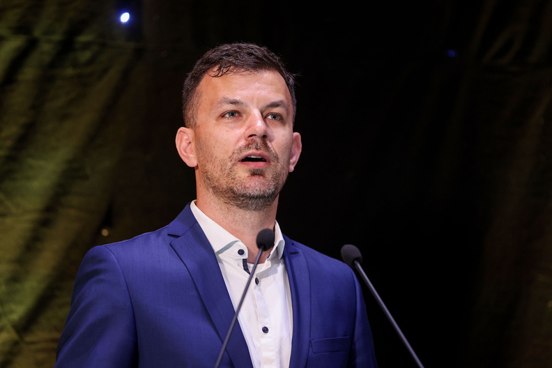 FER PhD045 5625