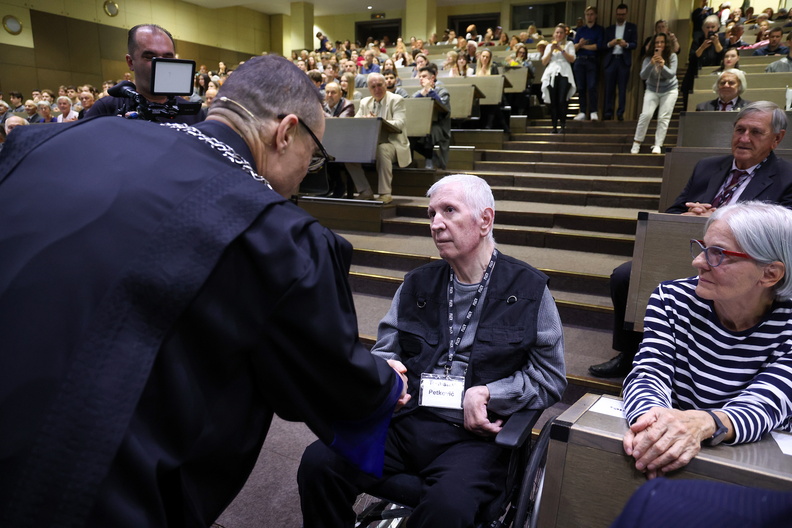 FER Zlatne diplome116_71125.JPG