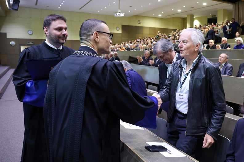 FER Zlatne diplome126_71125.JPG